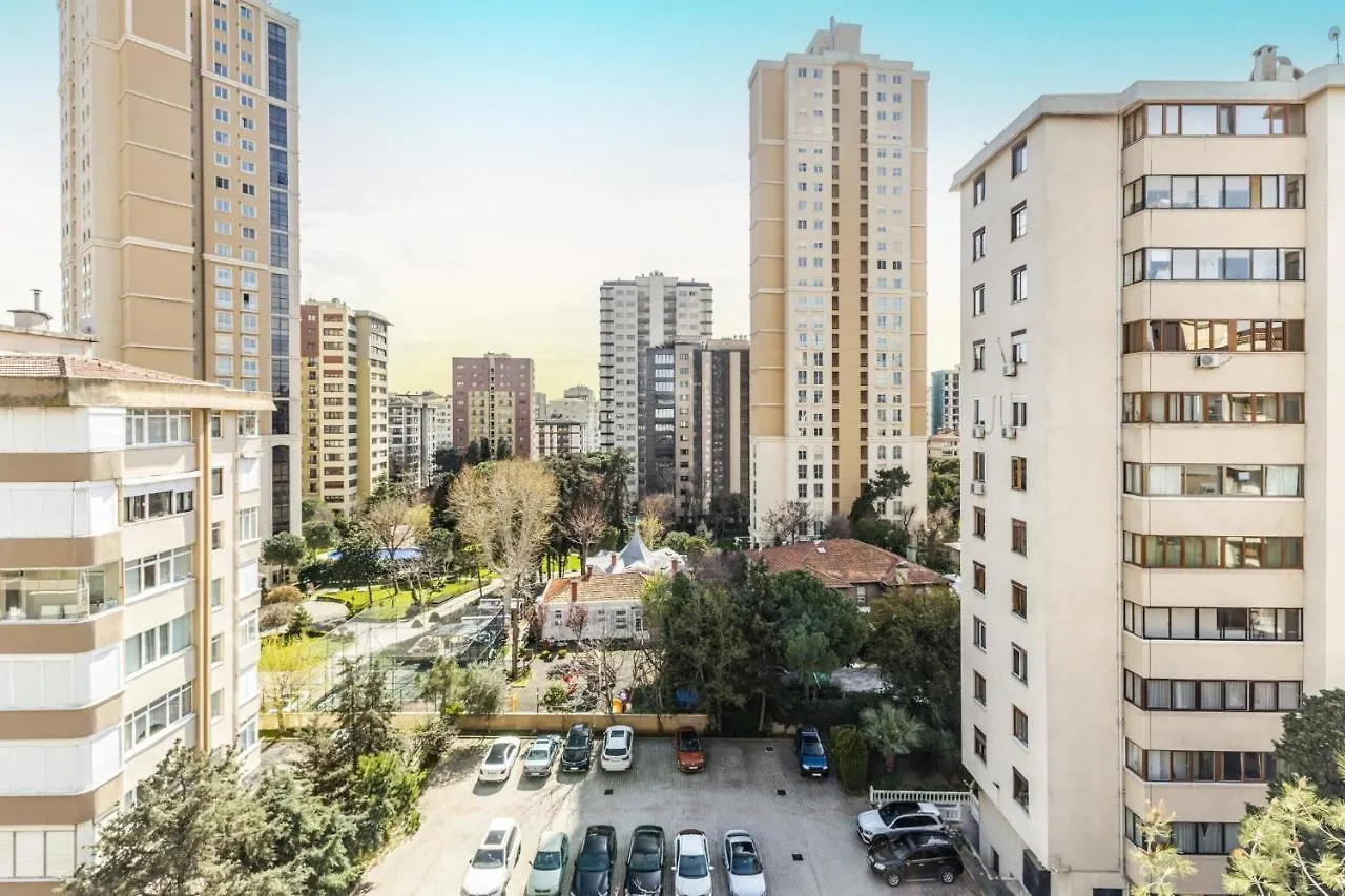 Appartamento Stylish And Spacious Flat In Erenkoy Provincia di Provincia di Istanbul