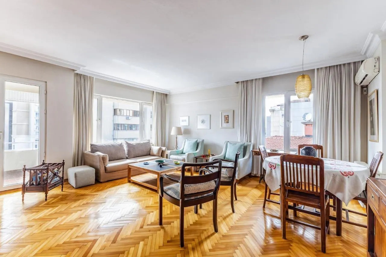 Stylish And Spacious Flat In Erenkoy Стамбул 0*,  Турция